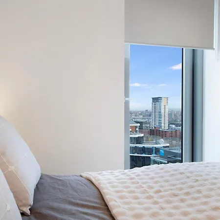 New! 1br In Media Free Wifi Manchester