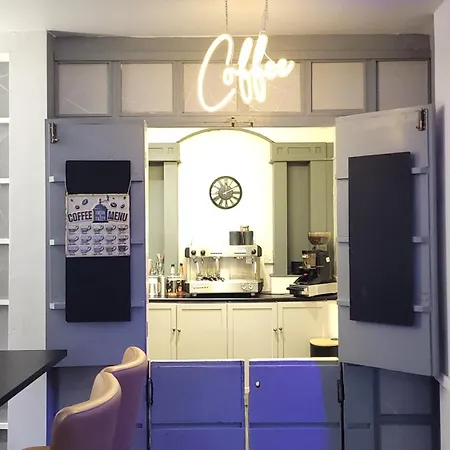 Airport Otel 3*