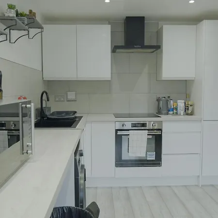 アパート Relaxing Modern 3 Bed, 2 Bedroom Apartment - Secure Parking - Close To Manchester City Centre And Old Trafford マンチェスター