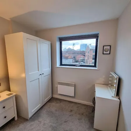 Canal Side Flat By Superhost מנצ'סטר