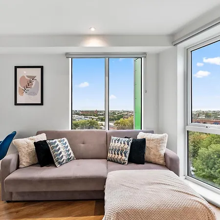 Apartment Stylish Penthouse - Parking- Gym *