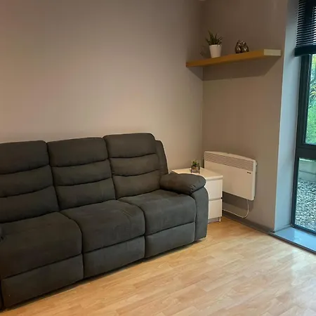 Mcr, Large 2 Bedroom Apartment, Parking! Manchester