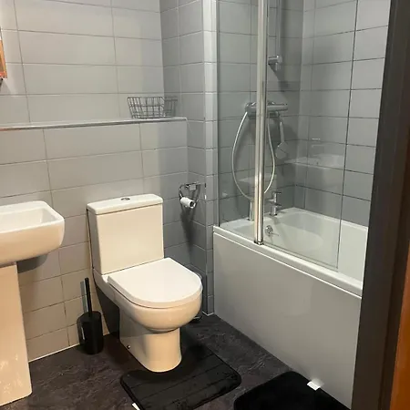 Apartamento Mcr, Large 2 Bedroom Apartment, Parking! Manchester