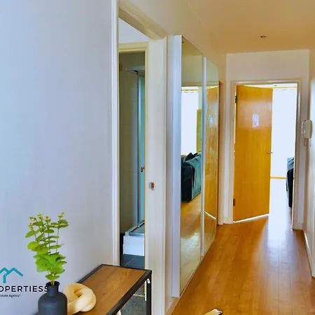 Lägenhet Spacious 2br W Juliet Balcony & Gated Parking *