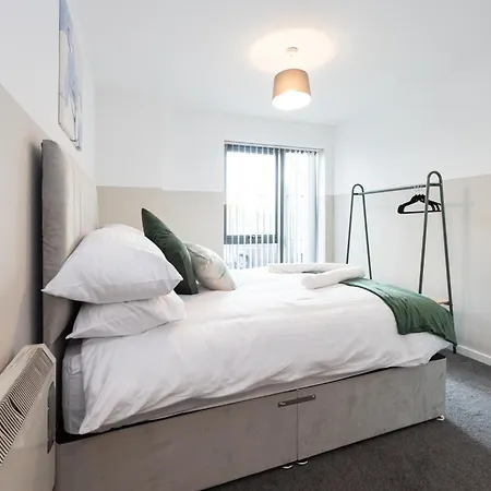 Luxury City Centre - Close To Football Stadiums With Parking Appartement *