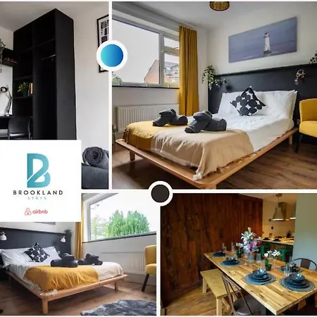 2 Bedroom By Brookland Serviced Short Lets With Free Wifi * Manchester