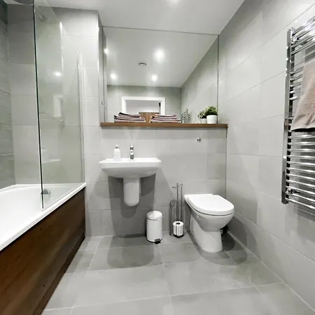 The Panda - Modern 2 Bedroom In Centre 아파트
