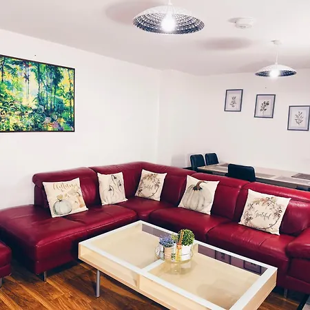 Throstles Nest Apartment Manchester