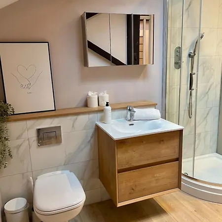 Emerald Escape 3 Bed 3 Bath