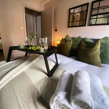 Emerald Escape 3 Bed 3 Bath Apartmán Manchester