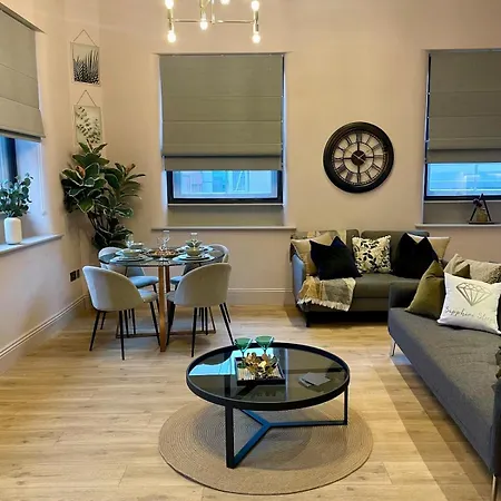 Emerald Escape 3 Bed 3 Bath * مانشستر