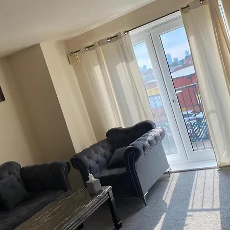 Beautiful 2 Bedrooms Near City Centre Manchester