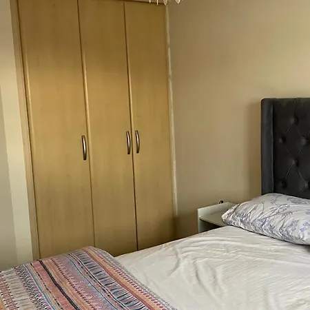 Beautiful 2 Bedrooms Near Centre Apartamento