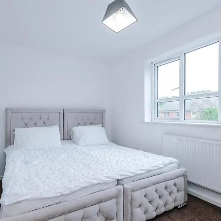 3br-walktocitycentre-garden-freeparking
