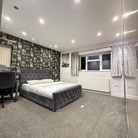 Homestay The Crib *