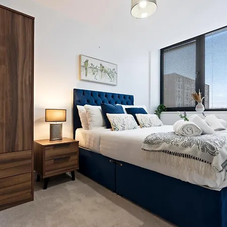 Modern Flat In By 53 Degrees Property, Ideal For Couples, 2 Bedrooms! Манчестер