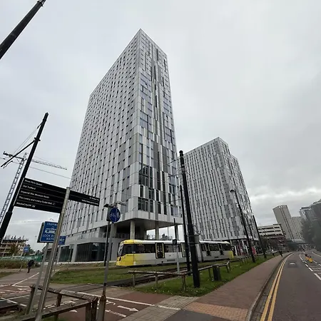 Mediacity One Bedroom Skyline Flat Apartment Manchester