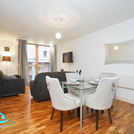 アパート 2 Bed Flat - Sleeps 6 - Parking - Wifi