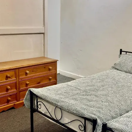 4 Bed House Free Street Parking Hébergement de vacances Manchester