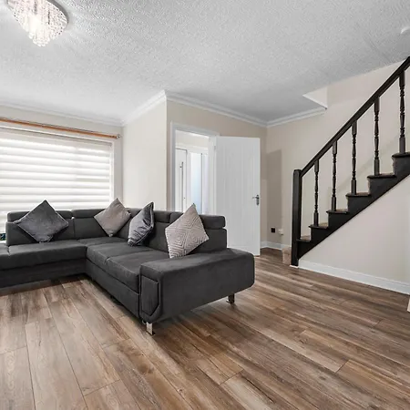 Casa de Férias Stylish 3-bed Close To Mcr Centre For 8 Guests