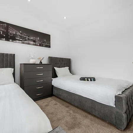 Stylish 3-bed Close To Mcr Centre For 8 Guests *
