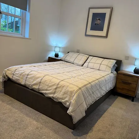 Jessup Worsley Village Vakantiehuis Manchester