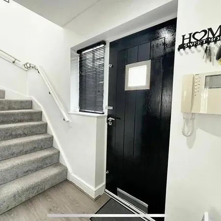 Jessup Worsley Village Holiday home Manchester