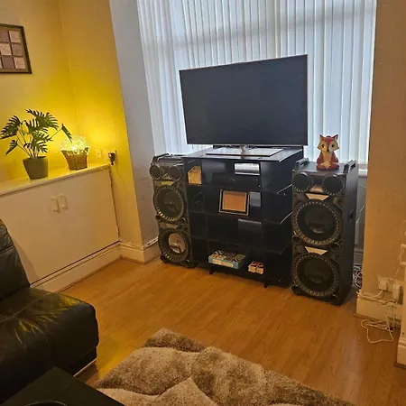 Go Big ! Entire Cozy House For Max 8 People Near Center