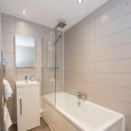 Guestready - One Perfect In Salford - No Wifi