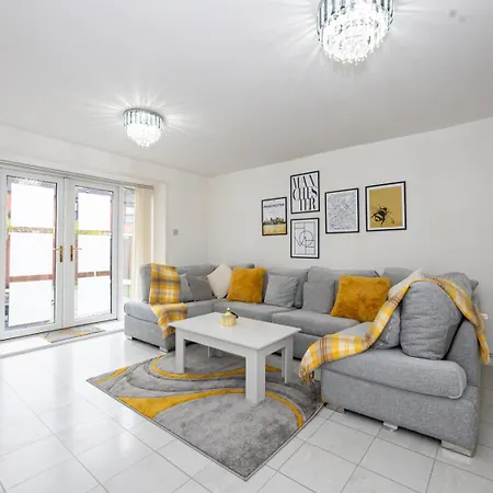 Guestready - One Perfect In Salford - No Wifi *