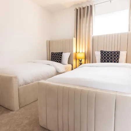Luxury 3 Bed House Old Trafford