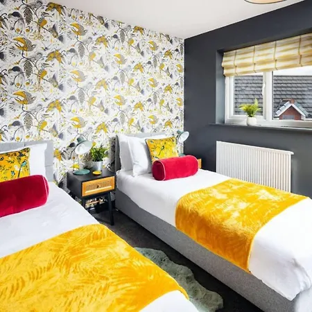 Prázdninový dům Unique 2 Bed Sleeping 4 People With Driveway Located In Bolton - Whiteoak *