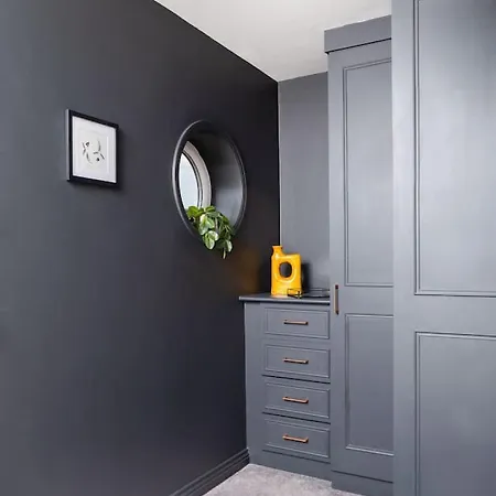 Unique 2 Bed Sleeping 4 People With Driveway Located In Bolton - Whiteoak Prázdninový dům *