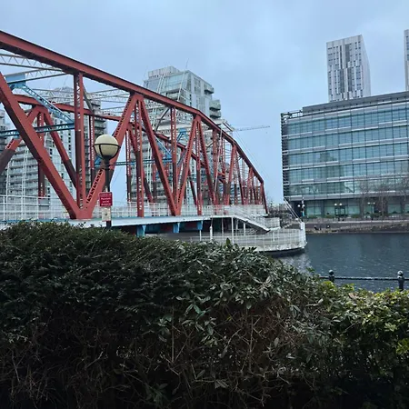 Vancouver View * Manchester