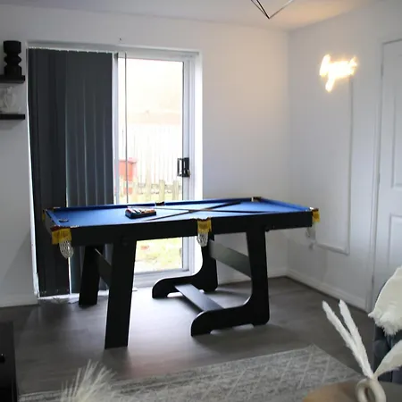 펜션 3 Bedroom House Close To Centre Free Parking 맨체스터