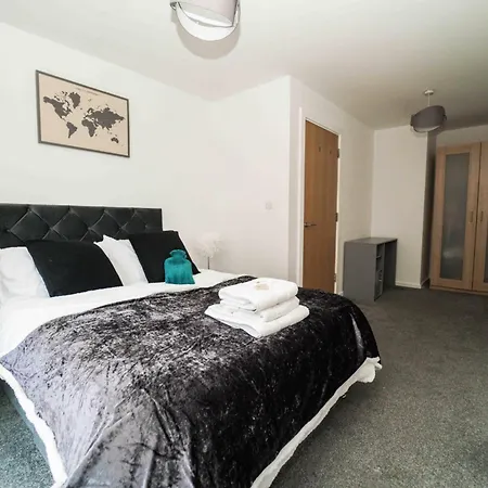 2br-sleeps5-cityview-freeparking-citycentre Apartment Manchester