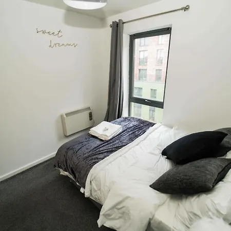 Apartment 2br-sleeps5-cityview-freeparking-citycentre Manchester