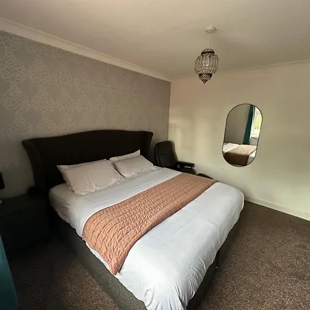 Дом отдыха Retreat With 3 Bedrooms *