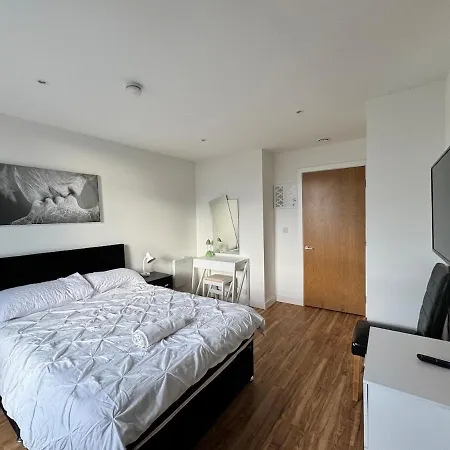 2br Waterfront Retreat Mcr Appartement *