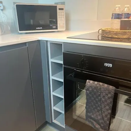 1 Bed Old Trafford Apartment Manchester