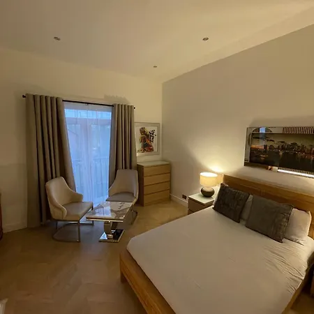 Hendham House - Near Etihad Stadium, Coop Live Arena, Ao Arena, Piccadilly Train Station & Centre 招待所