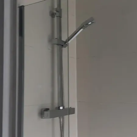 Privat bolig Private With Shared Bathroom Manchester