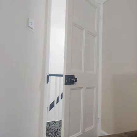 Clayton Homestay