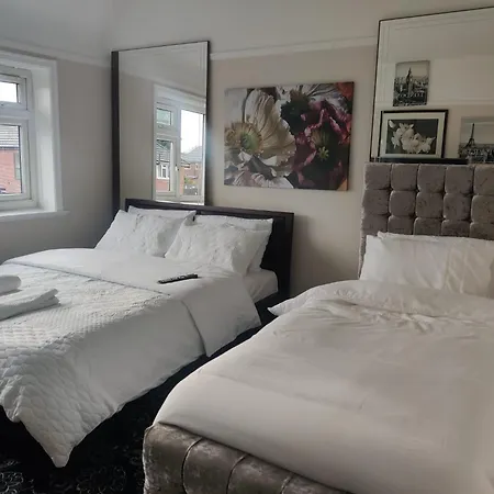 Clayton Homestay szállás *