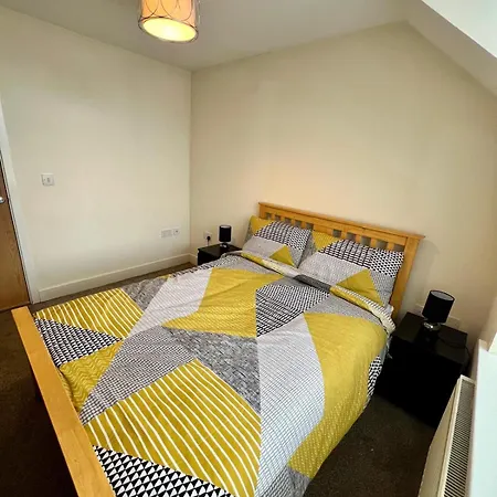 Stunning Modern 2 Bedroom - Perfect Getaway *