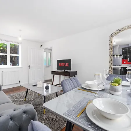 3 Bed Near Etihad Stadium Ferienhaus Manchester