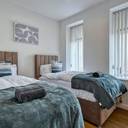 Apartment Pass The Keys Luxury In Center Parking