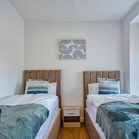 Pass The Keys Luxury In Center Parking Apartment *