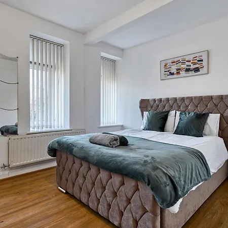 Pass The Keys Luxury In Center Parking Apartment