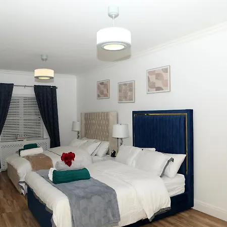 Mdz Luxe Stays-sleeps 6 Apartment Manchester